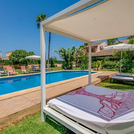 Holiday home Ca Na Bisquerra