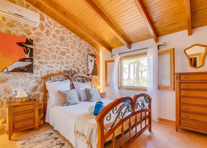 Holiday home Ca Na Bisquerra